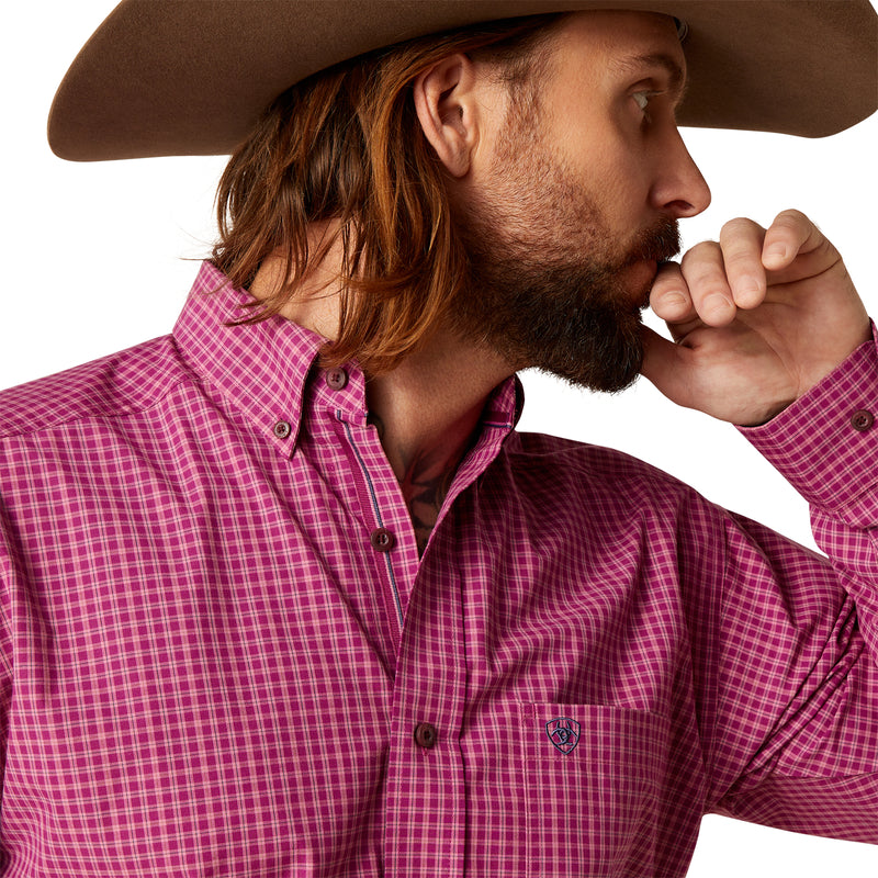 'Ariat' Men's Pro Series Ervin Classic Fit Button Down - Magenta