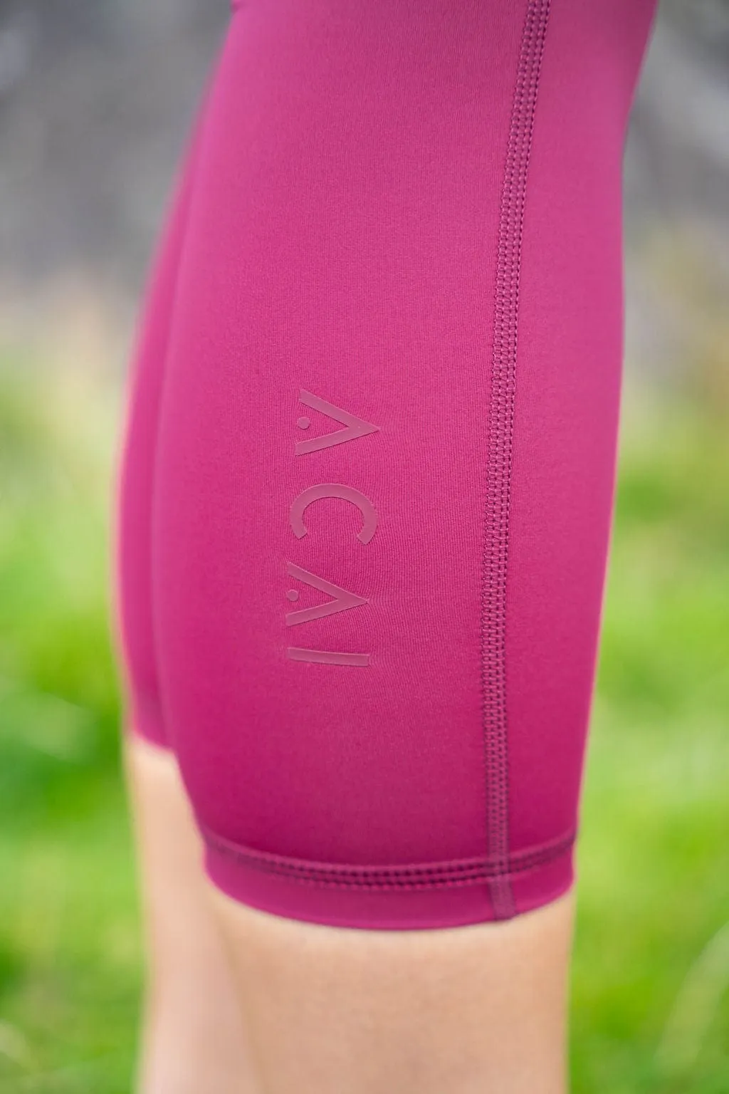 Compression OTG Leggings - 7/8 Length - Berry