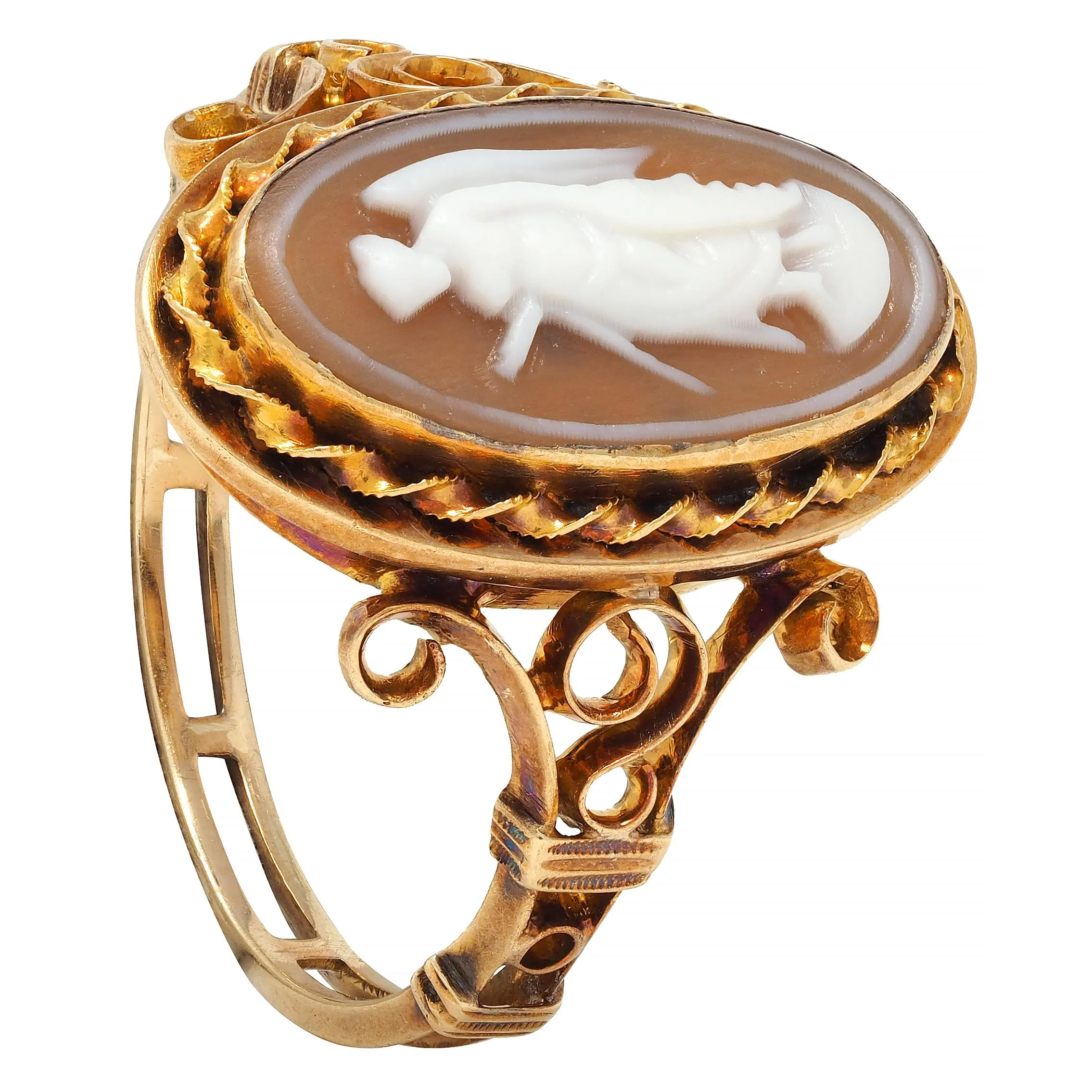 Victorian Carved Agate 14 Karat Yellow Gold Greek Godess Nike Antique Cameo Antique Ring