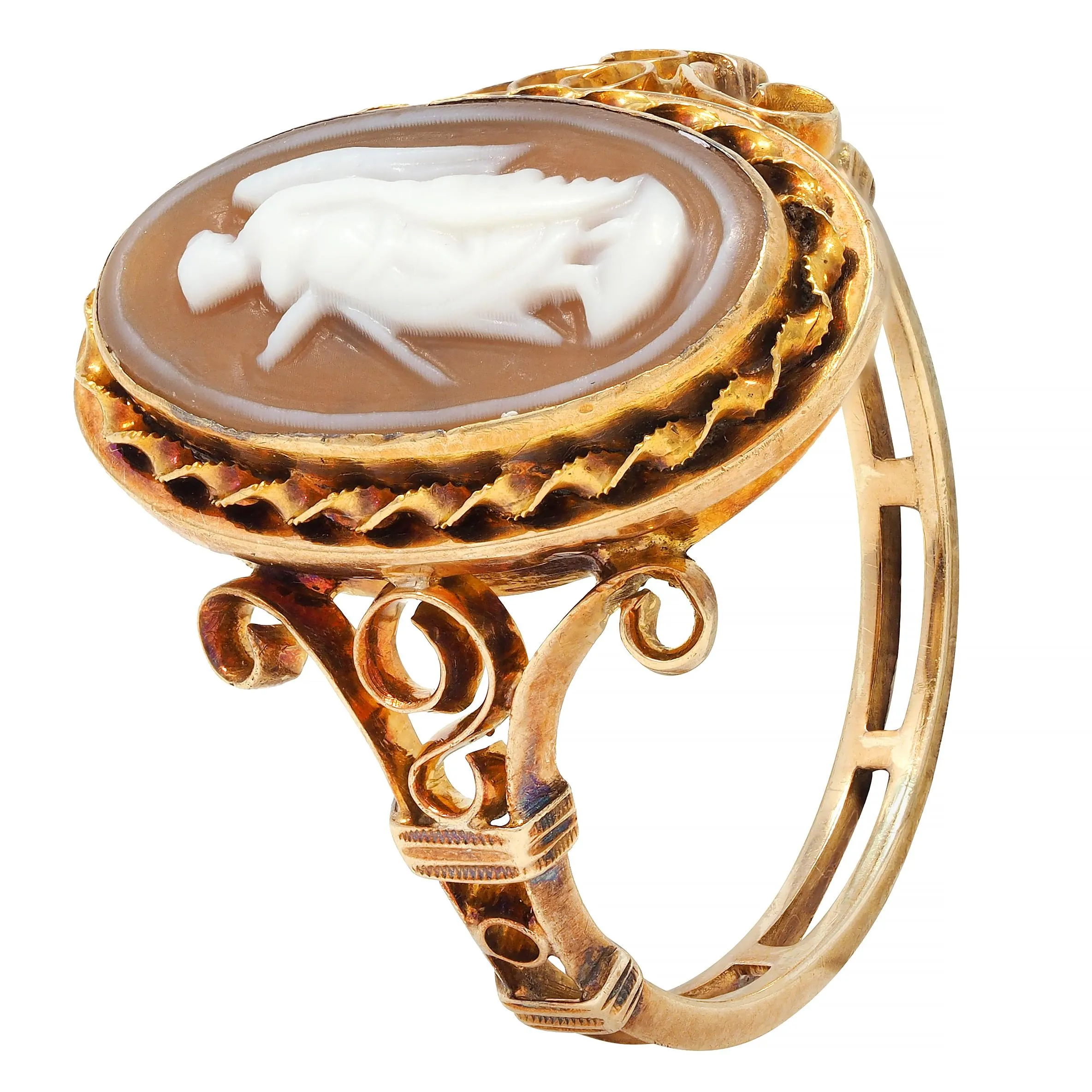 Victorian Carved Agate 14 Karat Yellow Gold Greek Godess Nike Antique Cameo Antique Ring