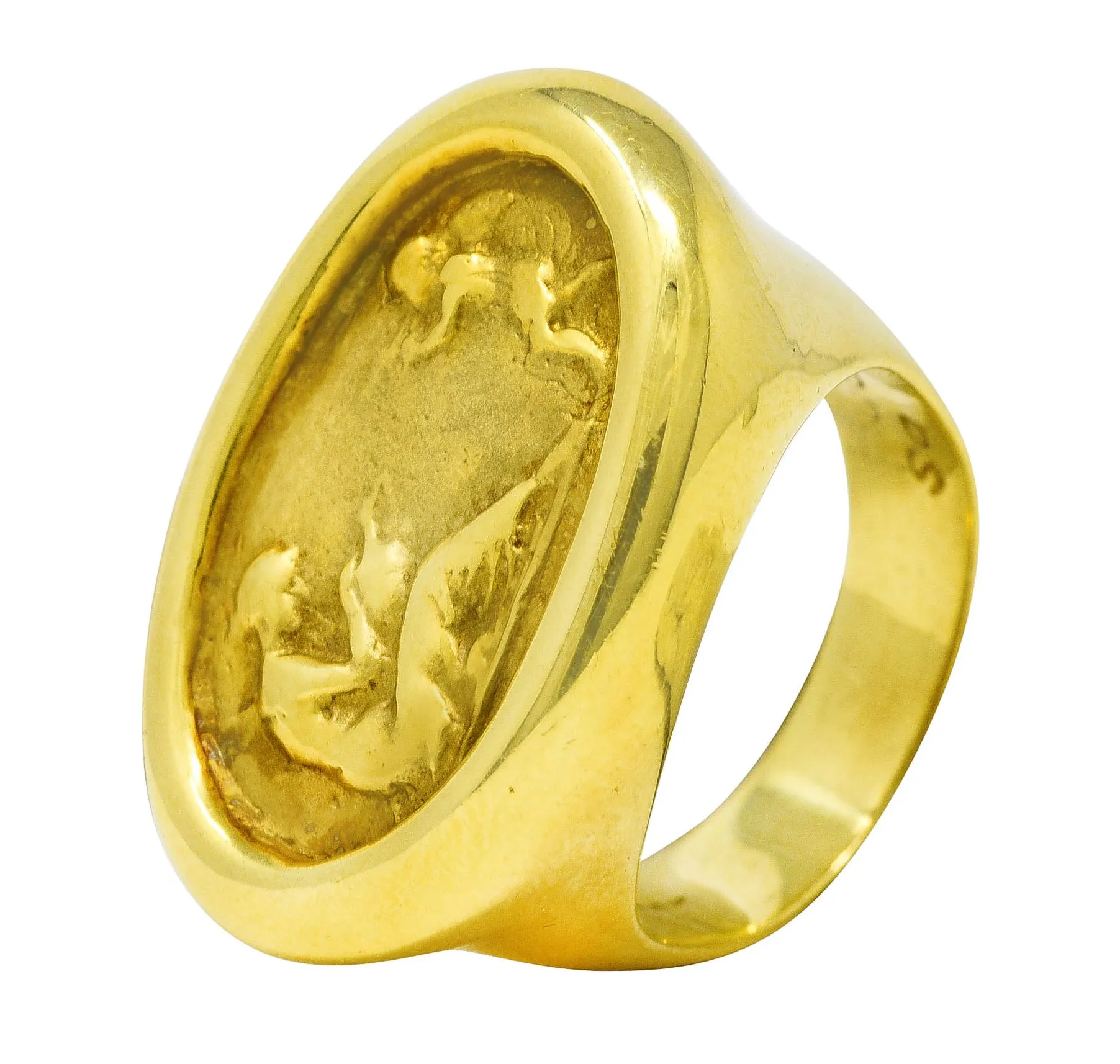 Vintage 14 Karat Yellow Gold Cupid Venus Classic Unisex Cameo Signet Ring