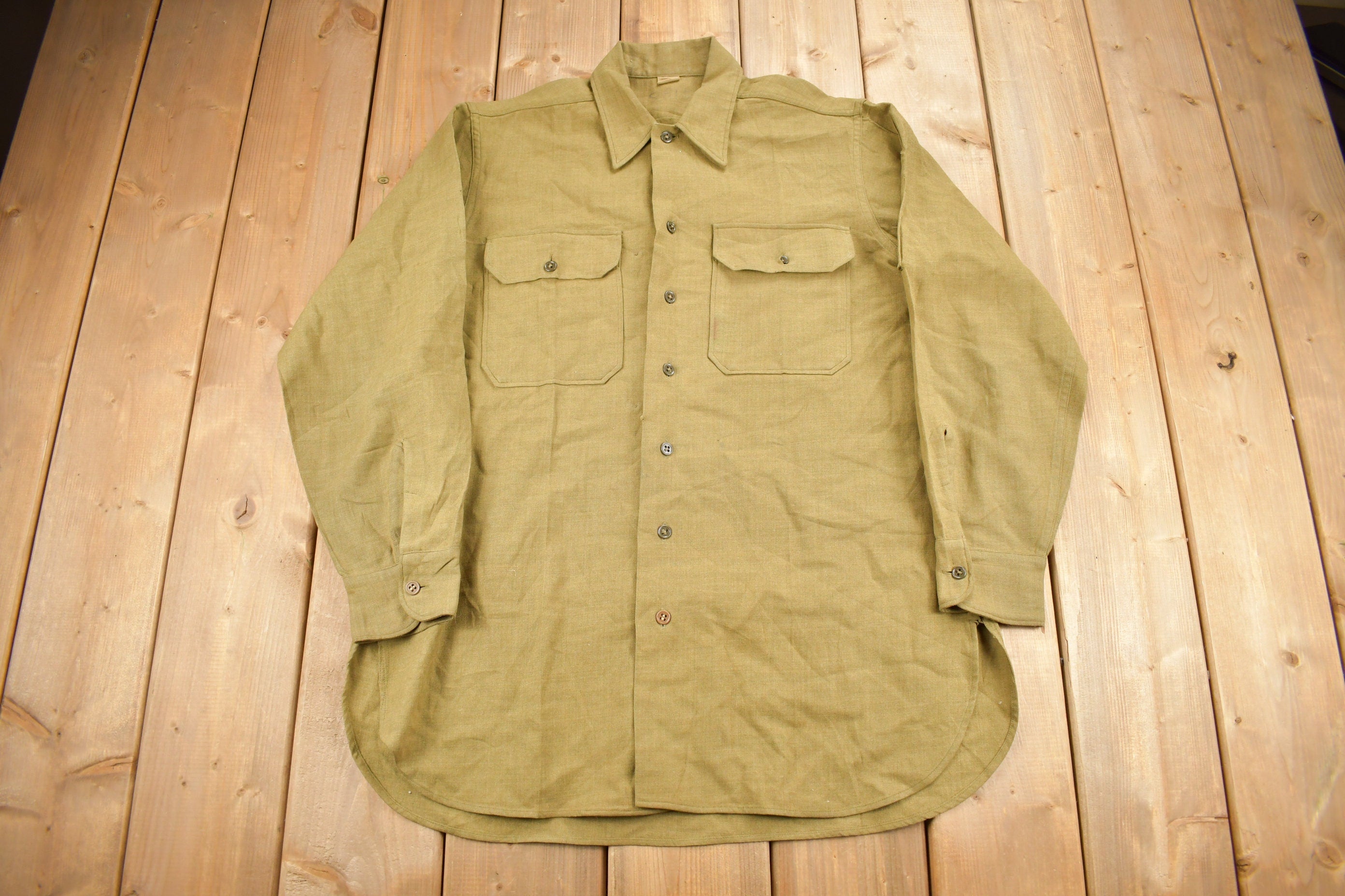 Vintage 1940s British Military Button Up Shirt / True Vintage / Militaria / Authentic Military Gear