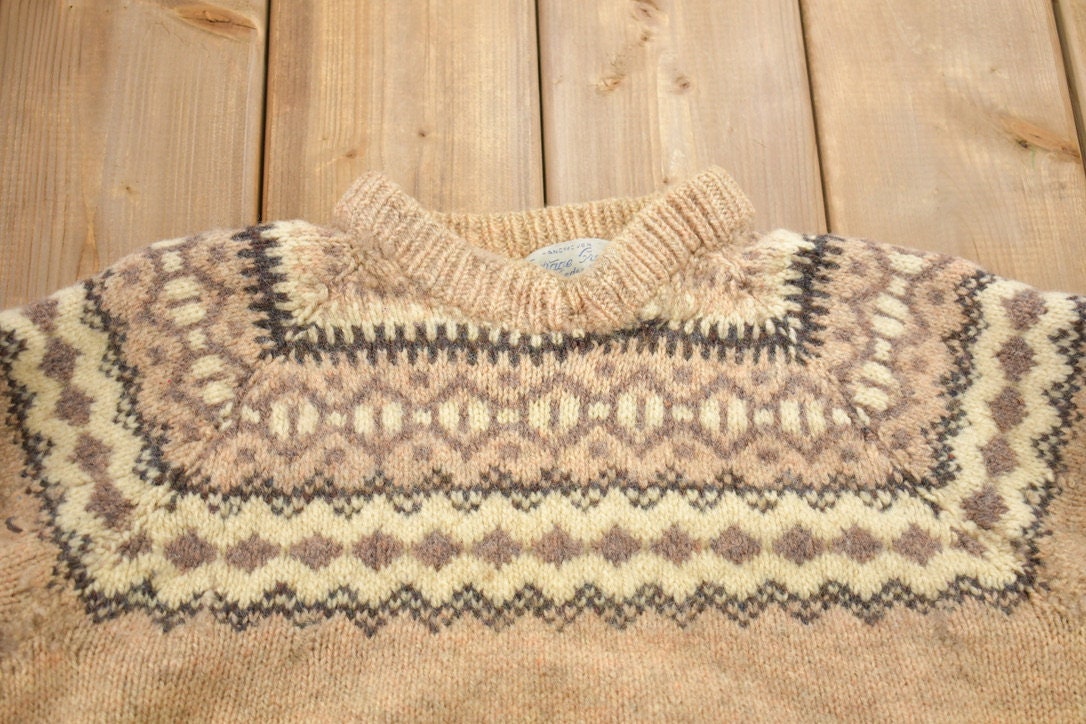 Vintage 1970s Beige Cottage Craft Knit  Sweater / 100% Wool / Patterned Sweater / Button Up / Hand Knit / Made In Canada